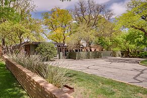 Mid-century Modern Home w/ Fire Pit & Gas Grill!