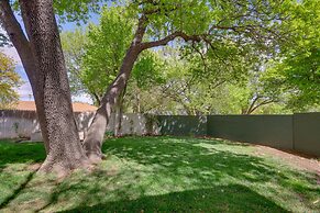 Mid-century Modern Home w/ Fire Pit & Gas Grill!