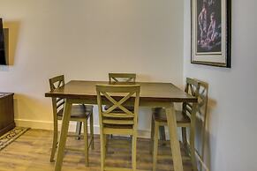 2 Mi to Zootah: Providence Townhome w/ Fireplaces