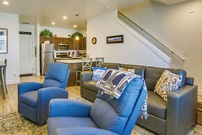 2 Mi to Zootah: Providence Townhome w/ Fireplaces