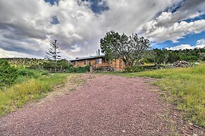 Peaceful Ranch Cabin, 3 Mi to Becker Lake!