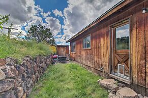 Peaceful Ranch Cabin, 3 Mi to Becker Lake!