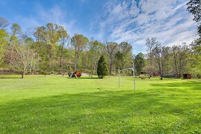 Home Near Hoosier National Forest With Fire Pit!