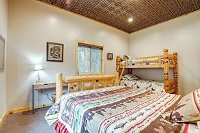 Pet-friendly Cabin Retreat: Walk to Lake Pepin!