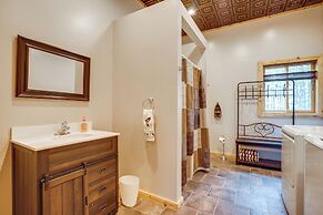 Pet-friendly Cabin Retreat: Walk to Lake Pepin!