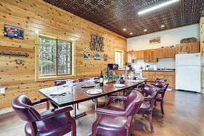 Pet-friendly Cabin Retreat: Walk to Lake Pepin!