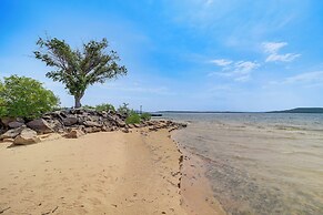 Lakefront Eufaula Escape w/ Dock + Private Beach!