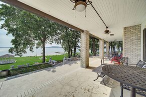 Lakefront Eufaula Escape w/ Dock + Private Beach!