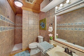 Lakefront Eufaula Escape w/ Dock + Private Beach!