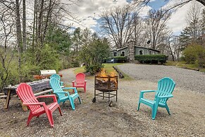 Whittier Vacation Rental Cabin: Pets Welcome!