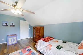 Deck, Grill & Fire Pit: Sugar Mountain Retreat!