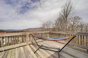 Deck, Grill & Fire Pit: Sugar Mountain Retreat!