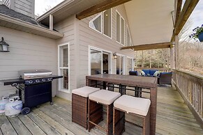 Deck, Grill & Fire Pit: Sugar Mountain Retreat!
