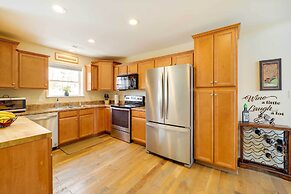 Deck, Grill & Fire Pit: Sugar Mountain Retreat!