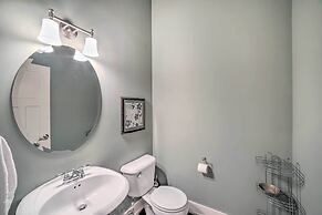 Benton Harbor Townhome w/ Golf Course View!