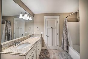 Benton Harbor Townhome w/ Golf Course View!