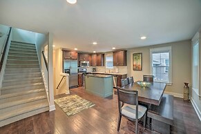 Benton Harbor Townhome w/ Golf Course View!