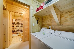 Bryson City Vacation Rental - Hot Tub & Lake Views