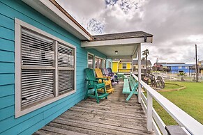 Walk to Ocean: Coastal Surfside Beach Bungalow!
