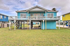 Walk to Ocean: Coastal Surfside Beach Bungalow!