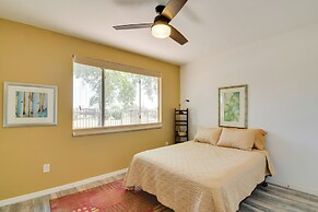 'red Rox' Phoenix Condo w/ Patio ~ 3 Mi to Airport