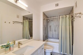 'red Rox' Phoenix Condo w/ Patio ~ 3 Mi to Airport