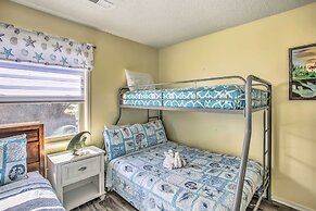 Myrtle Beach Cottage, Walk to Pools + Beach!