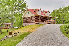 Rustic Dale Hollow Lake Cabin - Private Hot Tub!