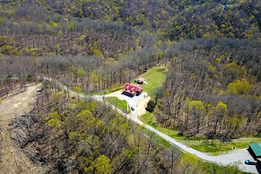 Rustic Dale Hollow Lake Cabin - Private Hot Tub!