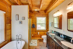 Rustic Dale Hollow Lake Cabin - Private Hot Tub!
