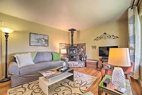 Idaho Falls Farmhouse ~ 11 Mi to Downtown!