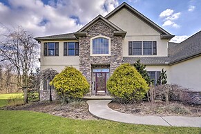 Pool & Furnished Patio: Group Getaway in Hershey