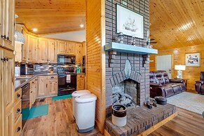 Lake Malone Vacation Rental w/ Boat Dock!
