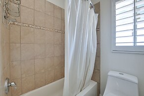 Pool, Patio & Grill: Desert Hot Springs Retreat!