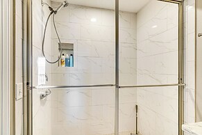 Lakefront Boating Getaway in Spring City!