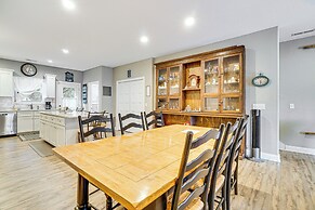 Lakefront Boating Getaway in Spring City!