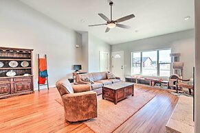 Spacious Williams Home w/ Yard: Near Hiking!