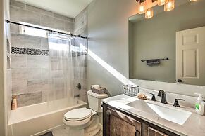 Spacious Williams Home w/ Yard: Near Hiking!