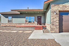 Spacious Williams Home w/ Yard: Near Hiking!