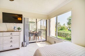 Sunny Fort Pierce Resort Condo w/ Beach Access!