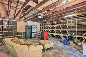 Spacious Seabrook Home w/ Patio: 1 Mi to Beach!