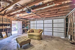 Spacious Seabrook Home w/ Patio: 1 Mi to Beach!