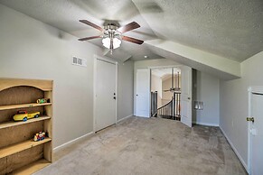 Spacious Seabrook Home w/ Patio: 1 Mi to Beach!