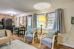 Walk to Lake Huron: Pet-friendly Caseville Cottage