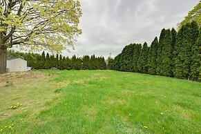 North Babylon Home, Near Belmont Lake State Park!