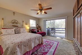 Walk to Downtown: Eclectic Murphys Home w/ Decks!