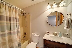 Deck, Grill & Mountain Views: Banner Elk Retreat!