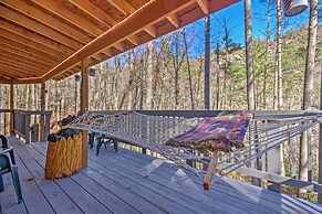 Highlands Cabin w/ Forest Views < 4 Mi to Cashiers