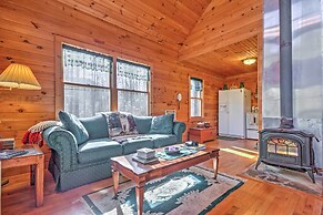 Highlands Cabin w/ Forest Views < 4 Mi to Cashiers