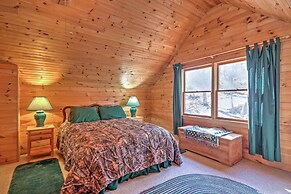 Highlands Cabin w/ Forest Views < 4 Mi to Cashiers